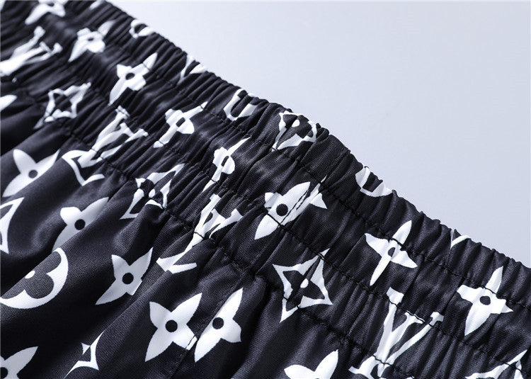 145RE102UDE Stylish shorts