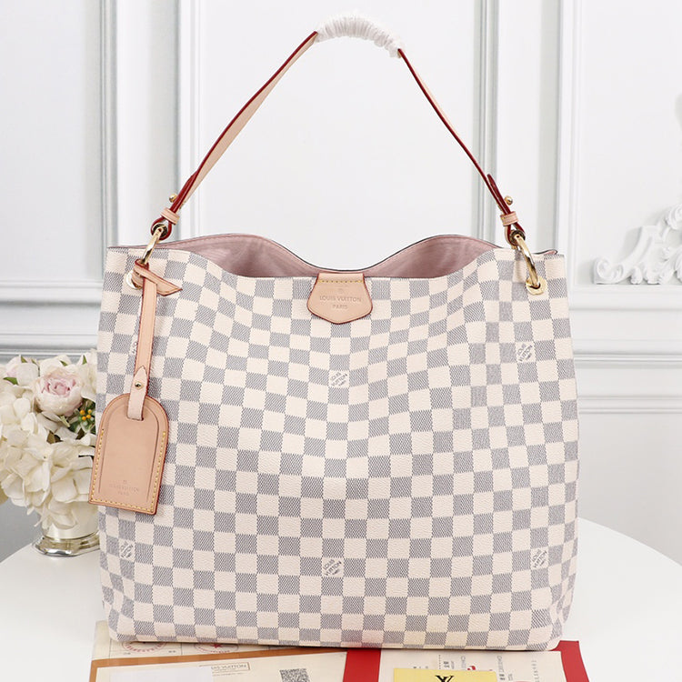 1E84BDE Stylish leather bag 