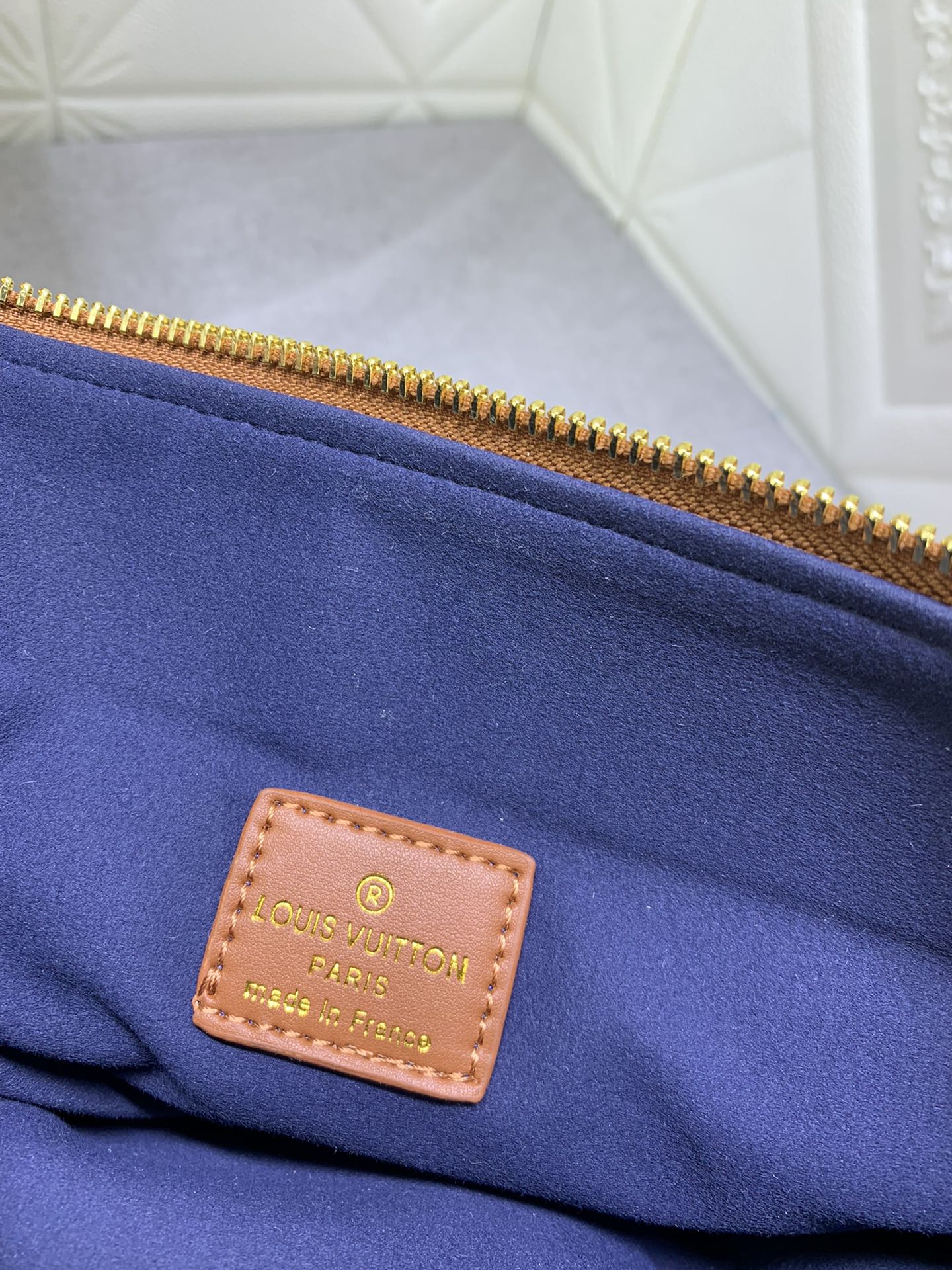 2XE40BDE Stylish leather bag 