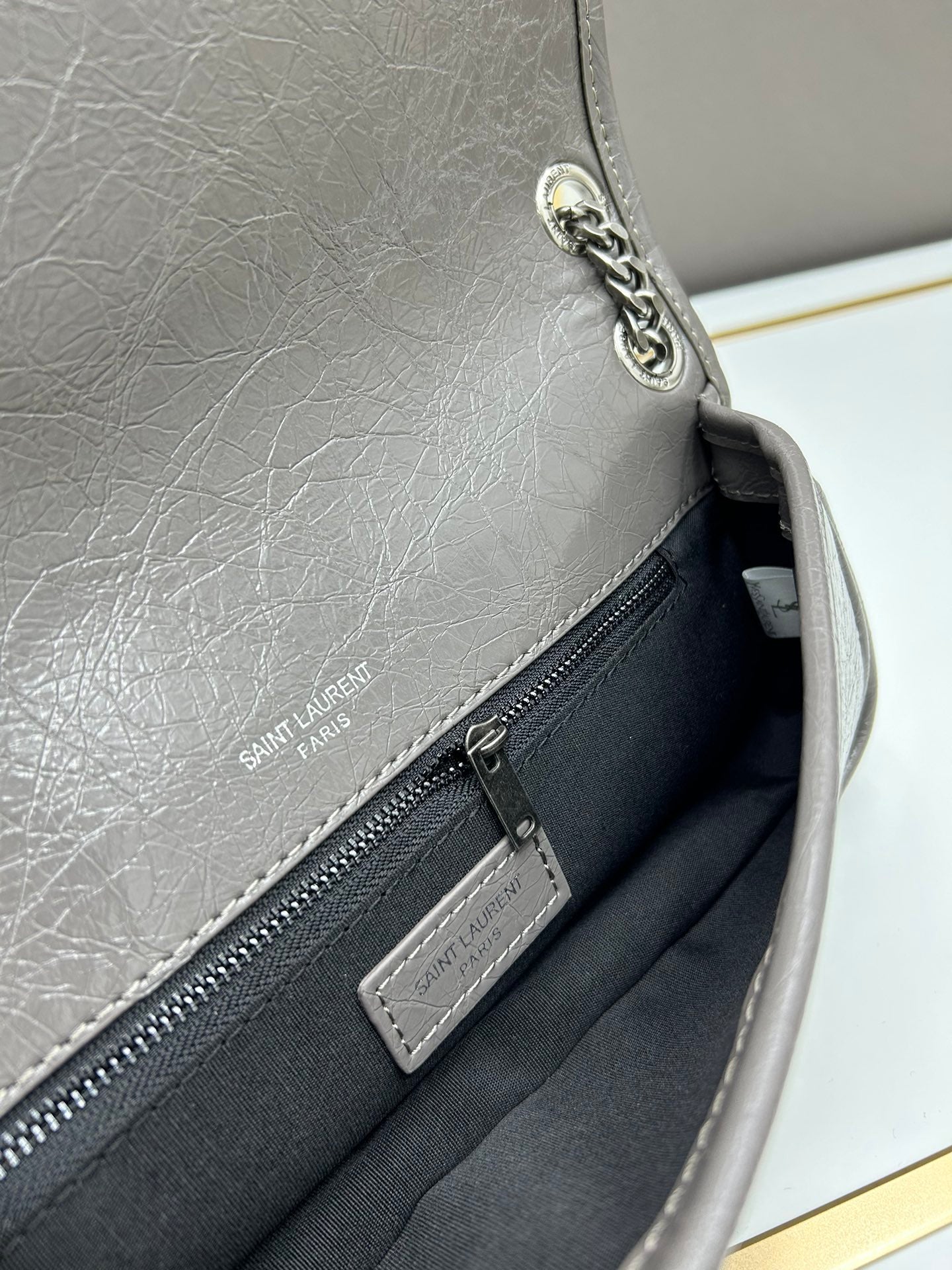 1XB460BDE Stylish leather bag