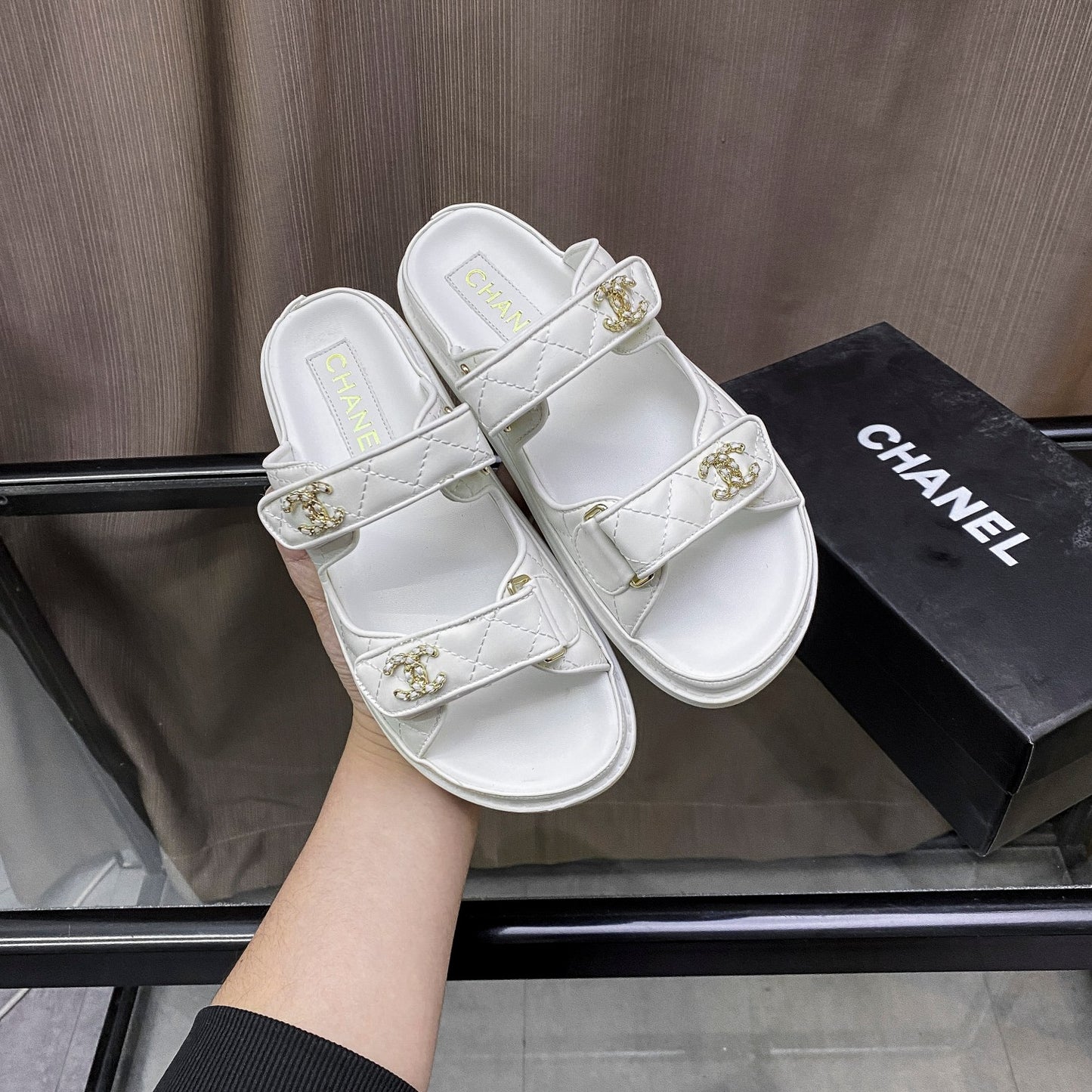 14C75ZDE Stylish Slippers