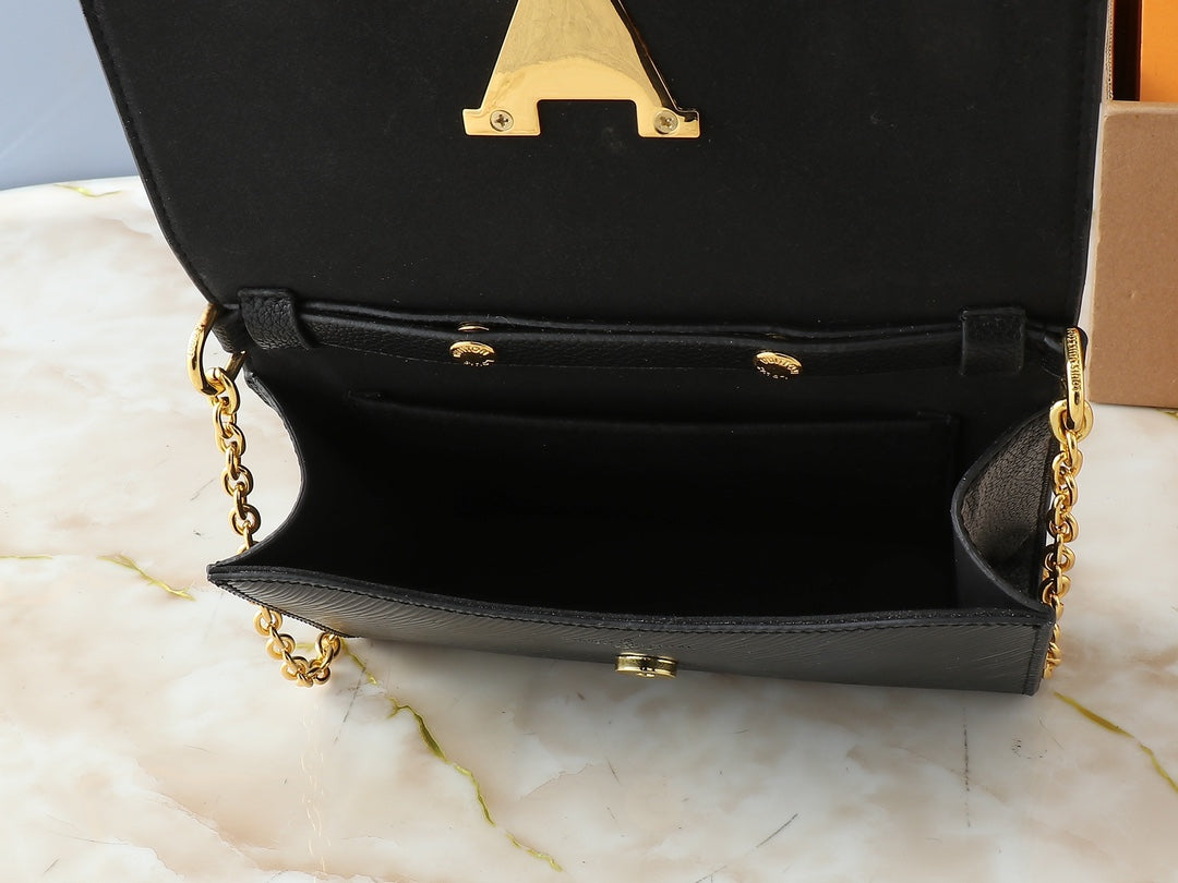 2WE1BDE Stylish leather bag