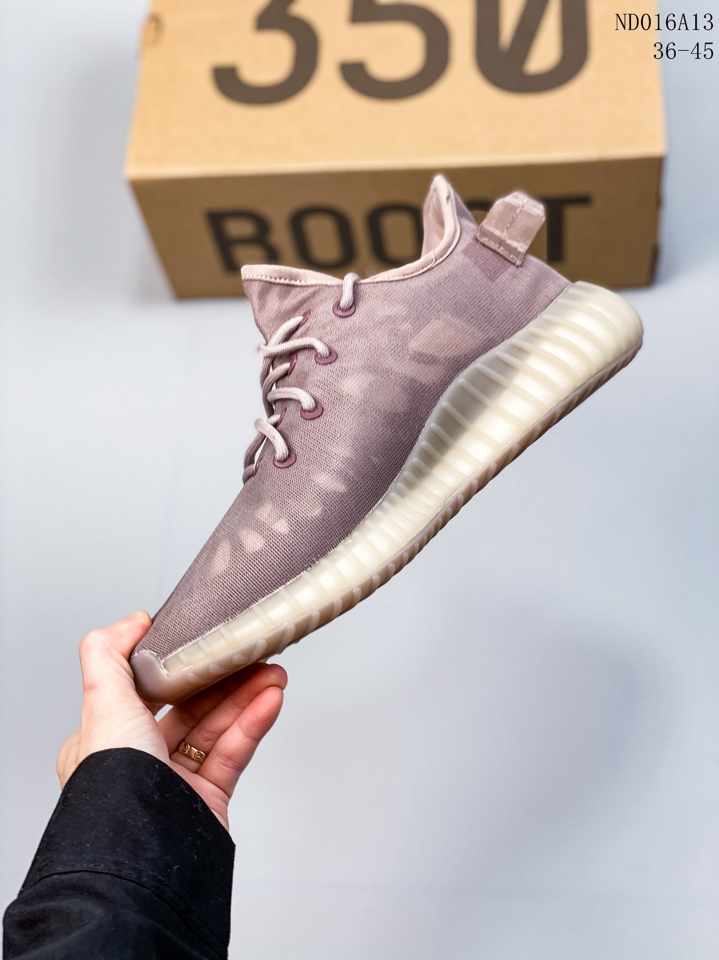 4YA86ZDE Stylish Sneakers (No Box, August-October Big Sale)