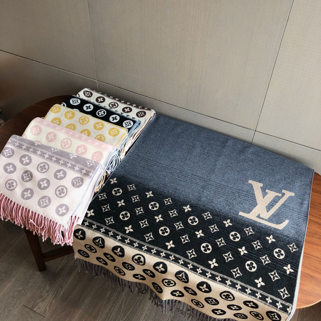 175RE45WDE Stylish Winter Scarves
