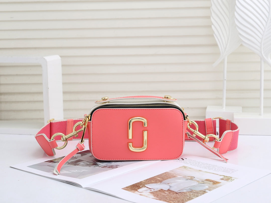 1XA31BDE Stylish leather bag 