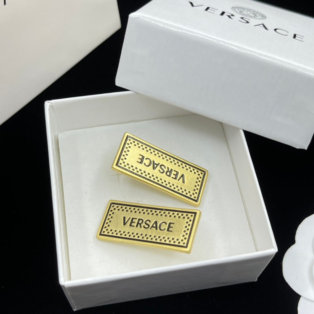 14V974EDE Stylish Earrings