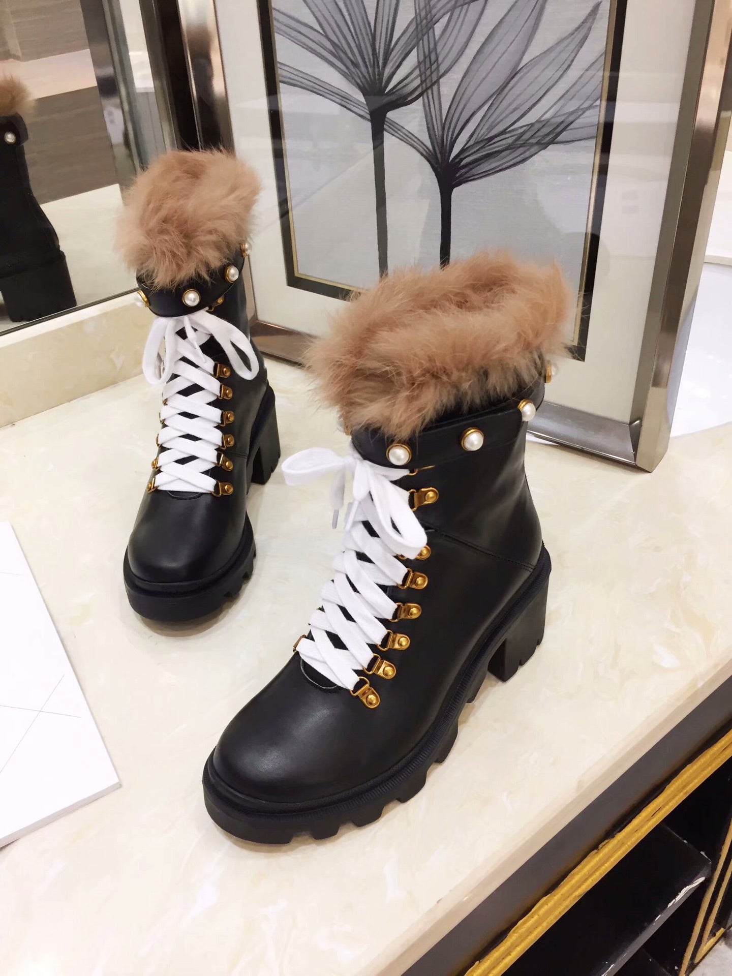 2XB203ZDE Stylish leather boot (top layer leather lining)