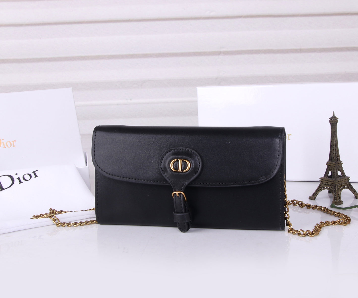 155ND53BDE Stylish leather bag