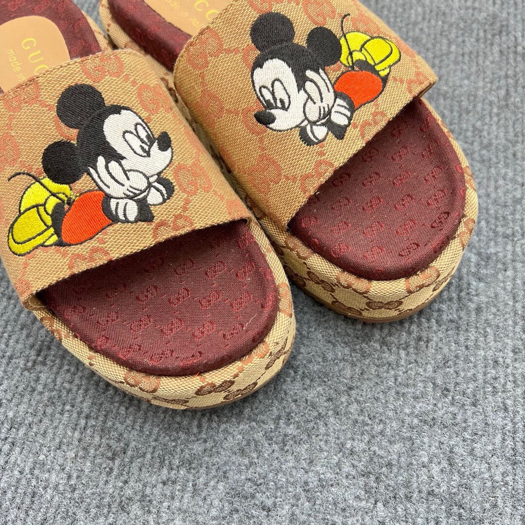 54B122ZDE Stylish slippers  Sole thickness 5.5cm