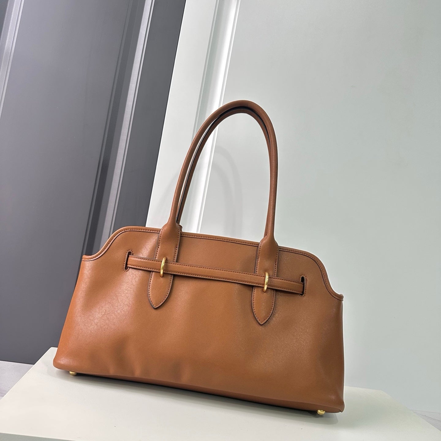 15RA45BDE Stylish leather bag