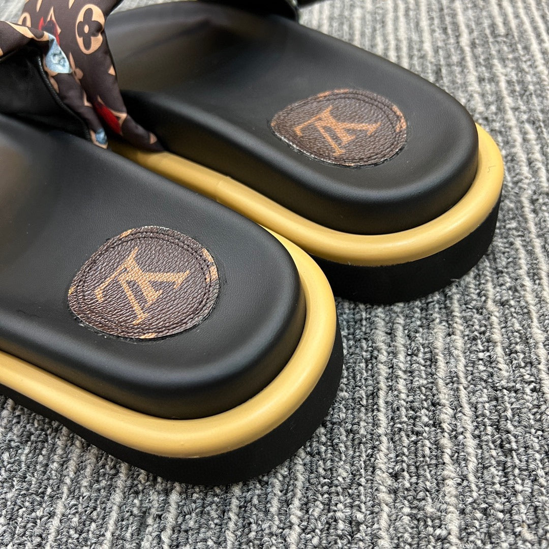 5XF120ZDE Stylish leather quality Slippers