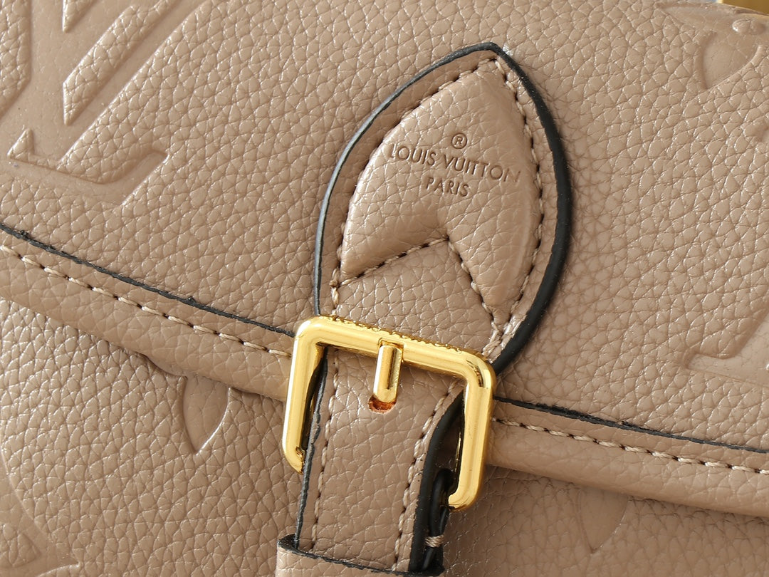 15XE3BDE Stylish leather bag