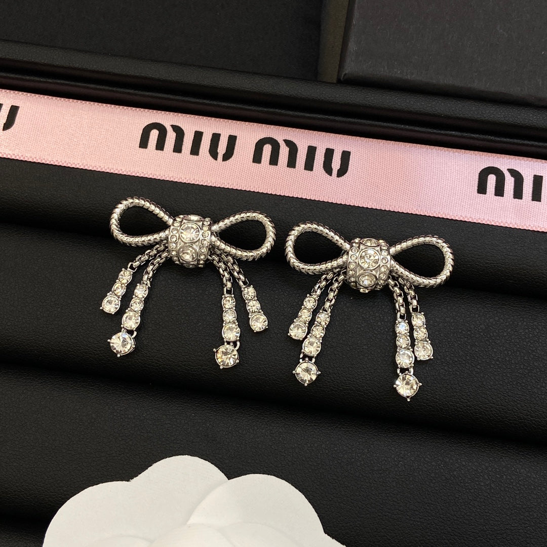 14A950EDE Stylish Earrings
