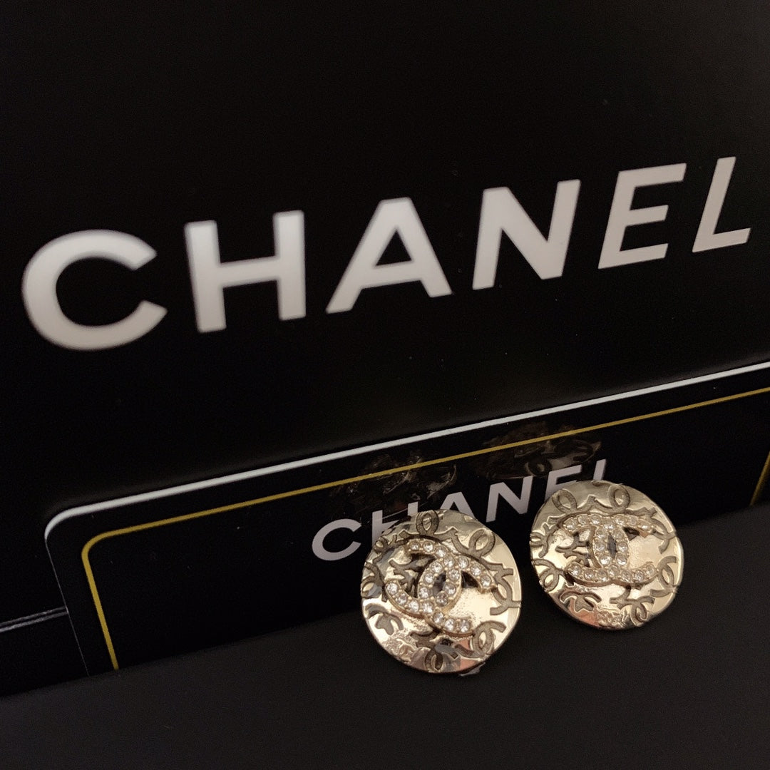 14C83EDE Stylish Earrings