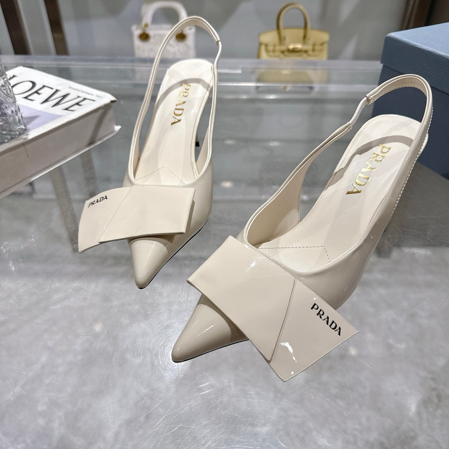 255QP41ZDE Stylish leather High heels