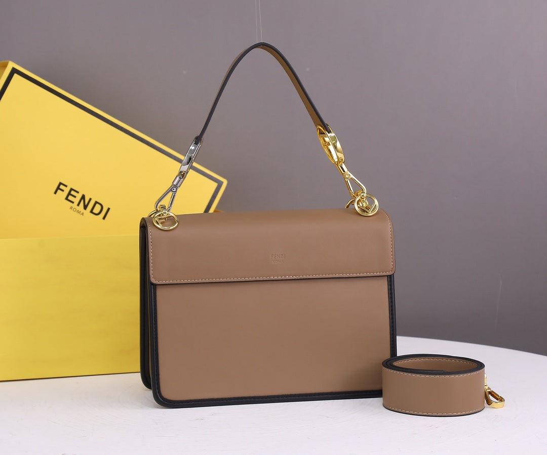 1XF91BDE Stylish leather bag 