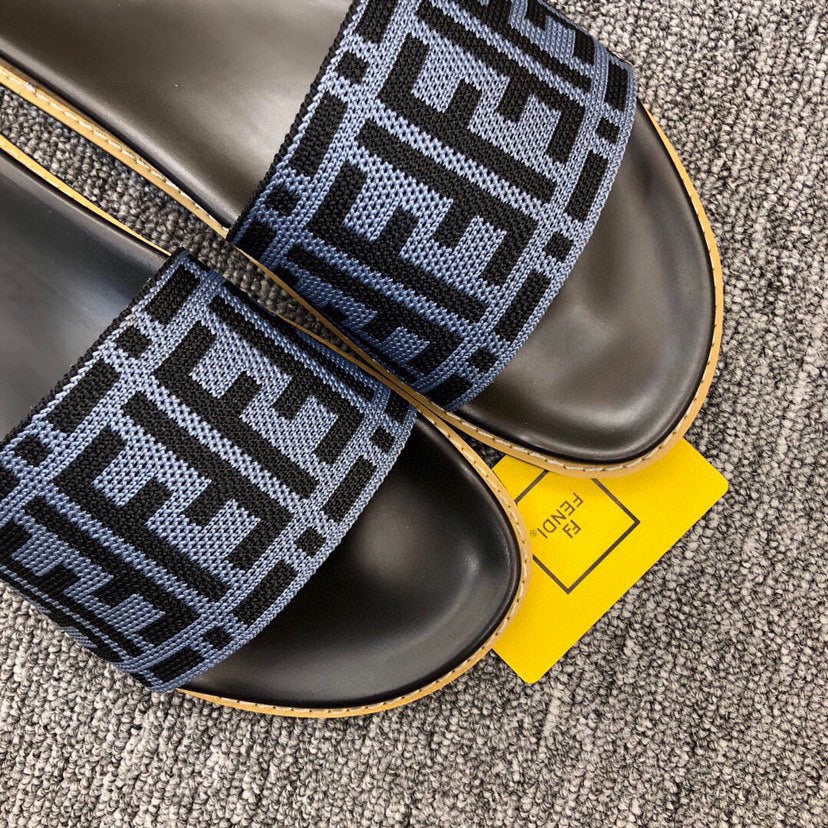 5XF102ZDE Stylish Slippers