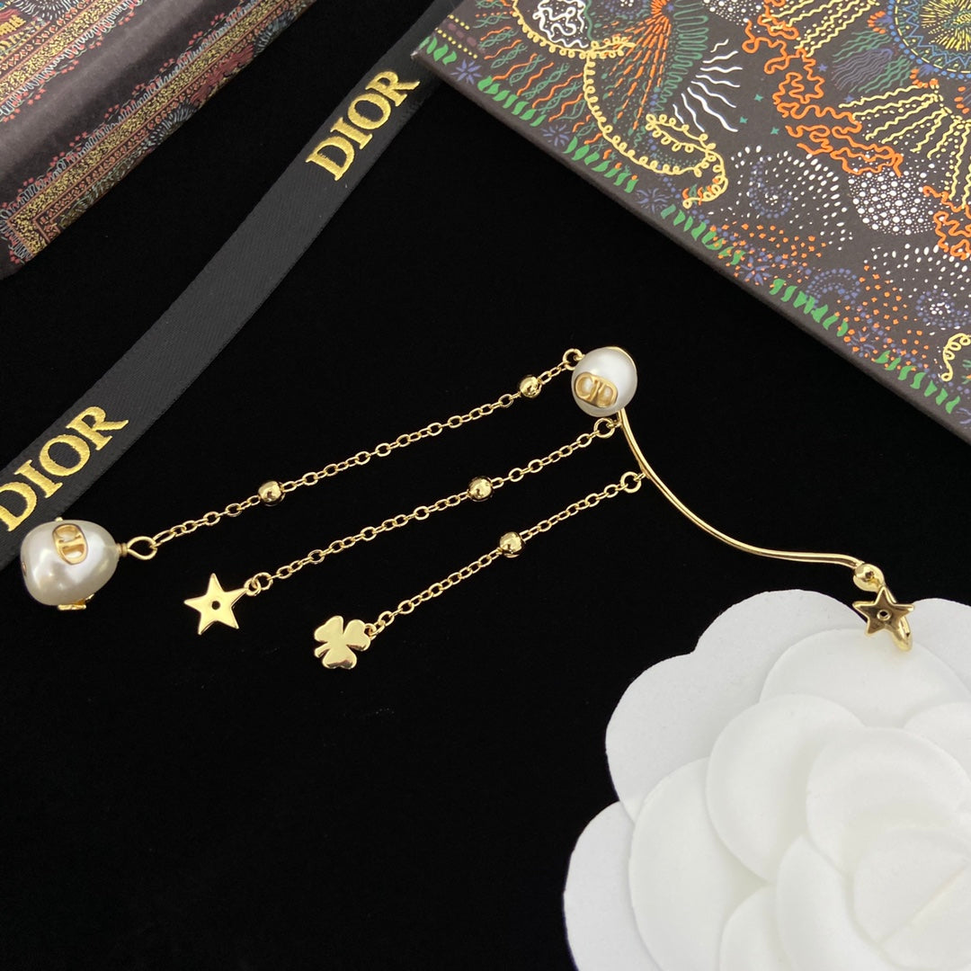 1YD423EDE Stylish Earrings