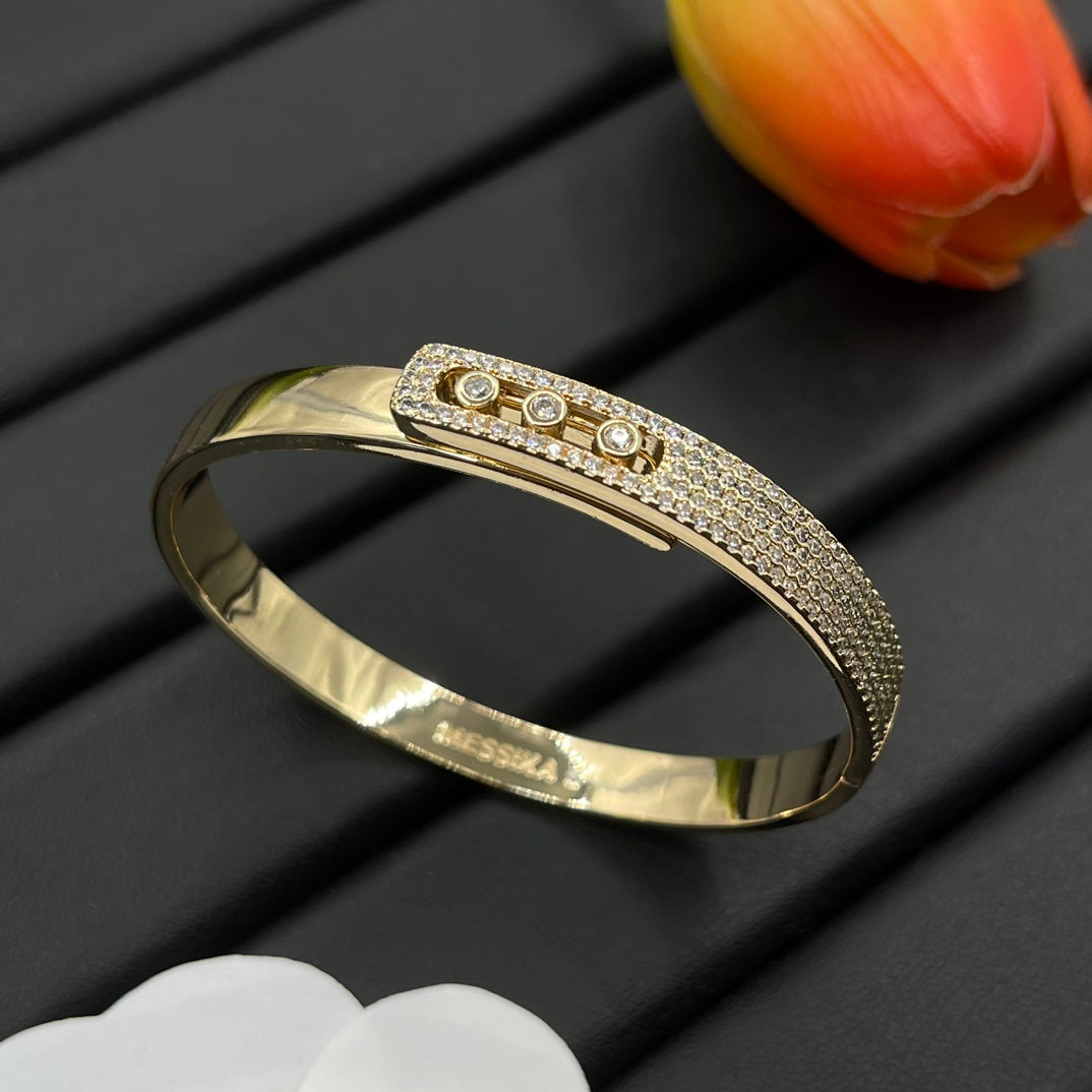 14A763KDE Stylish Bracelets