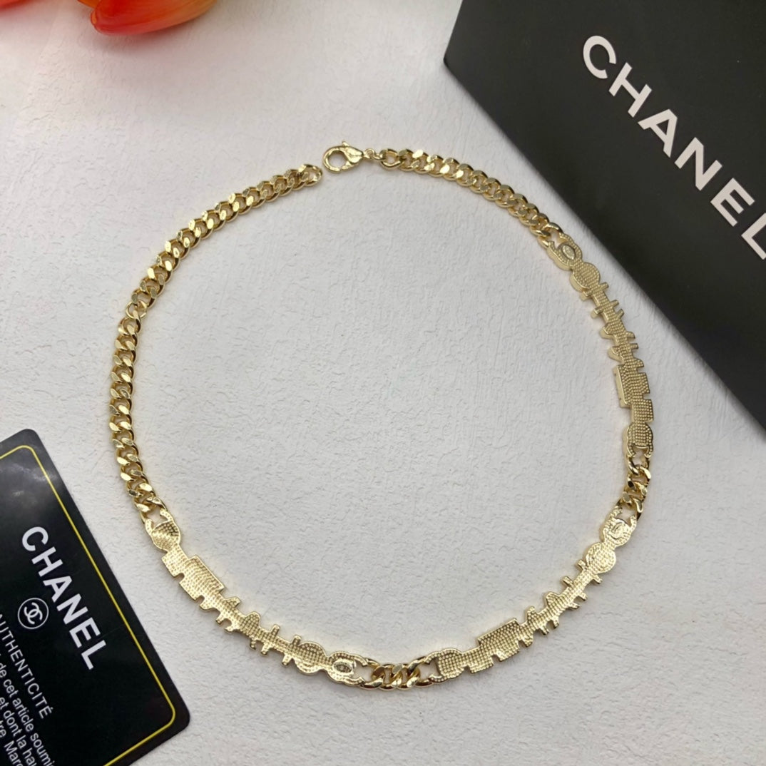 14C907XDE Stylish Necklaces