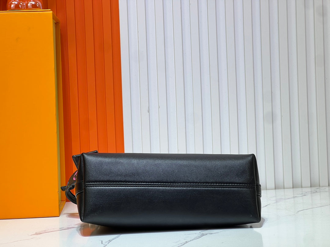 1WE96BDE Stylish leather bag)