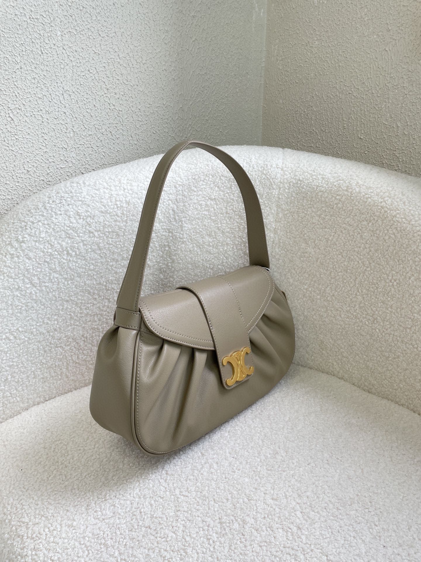 1XCL452BDE Stylish leather bag