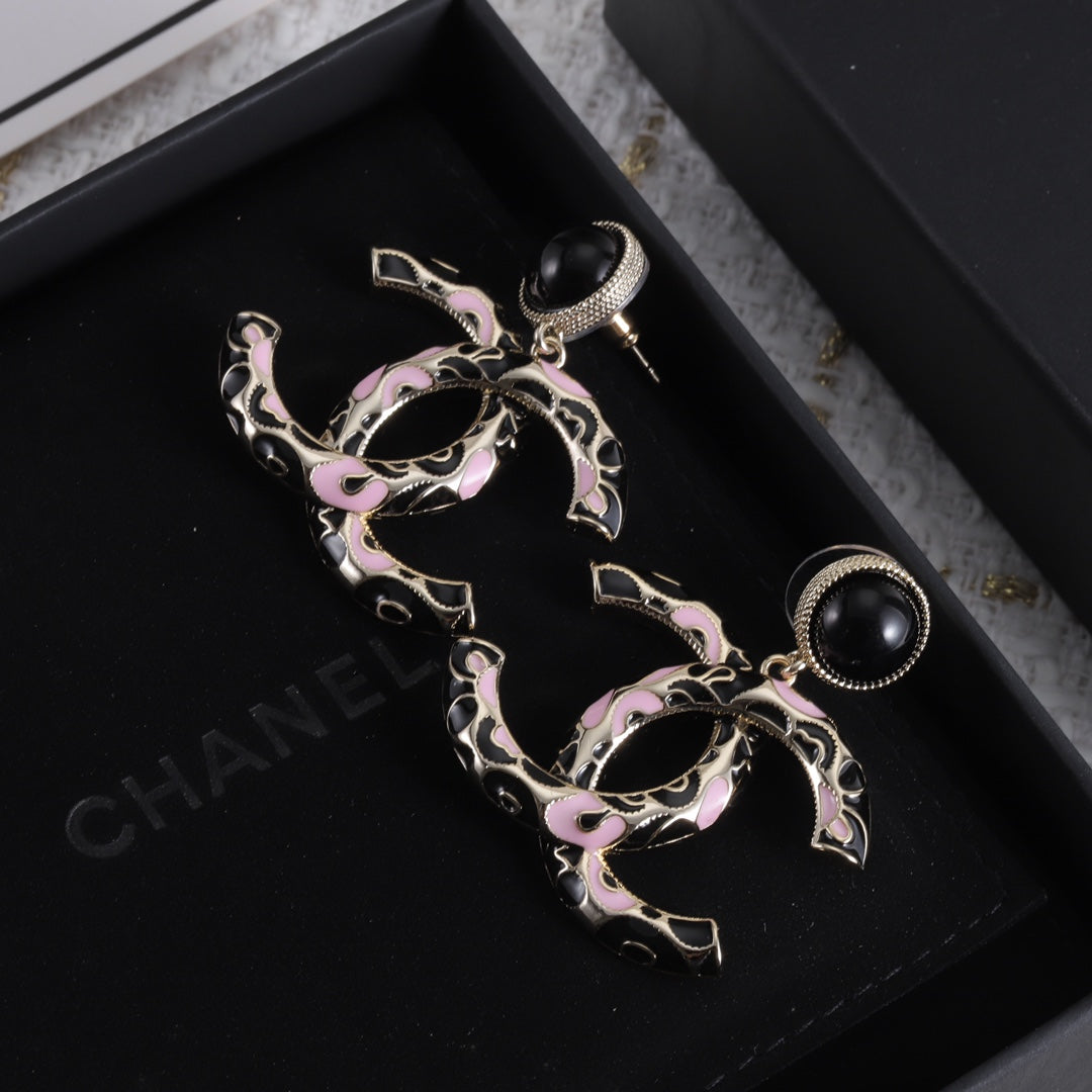 14C456EDE Stylish Earrings
