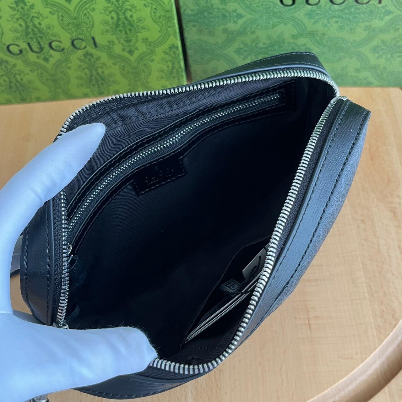 1XB419BDE Stylish leather bag