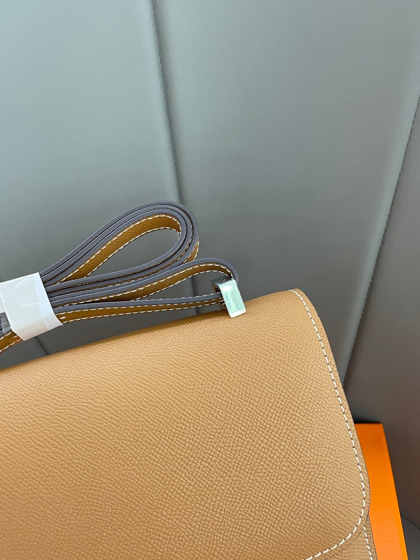 155NH65BDE Stylish leather bag