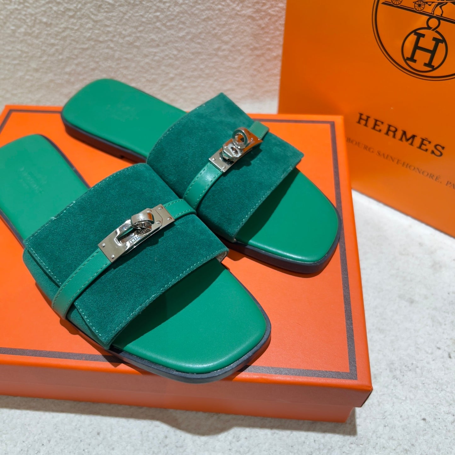 14H201ZDE Stylish Slippers