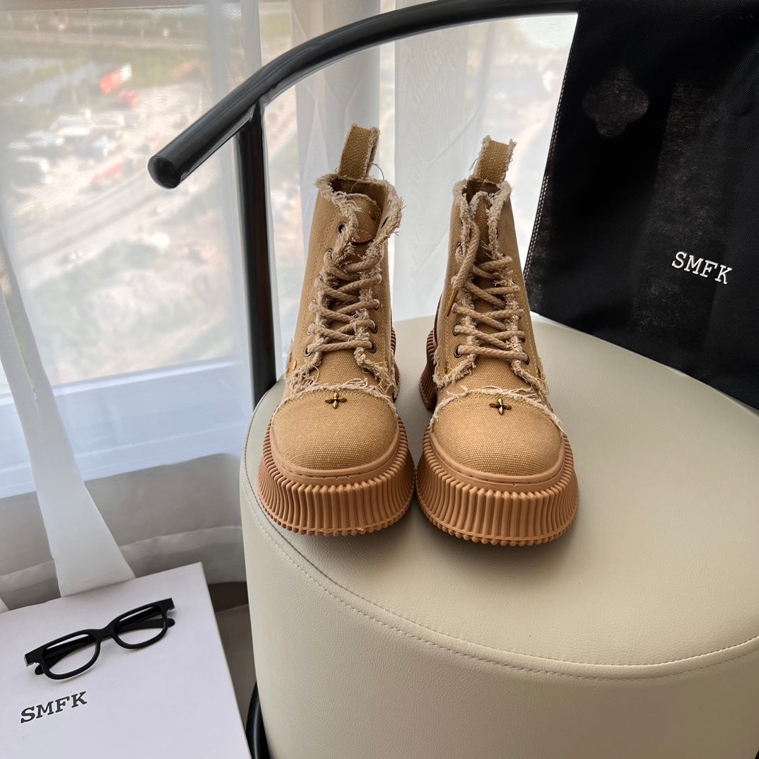 1JA17ZDE Stylish boots