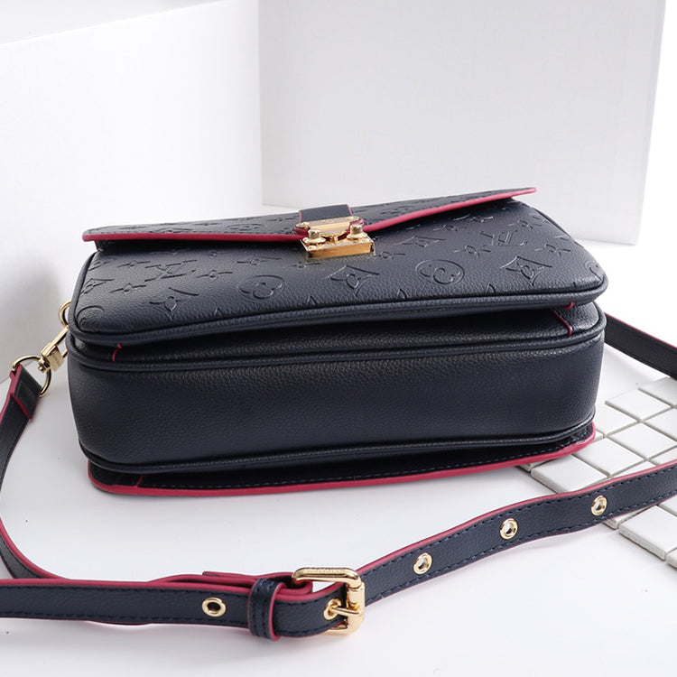 AE92BDE Stylish leather bag 
