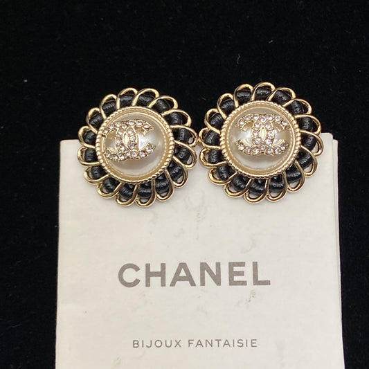 14C680EDE Stylish Earrings