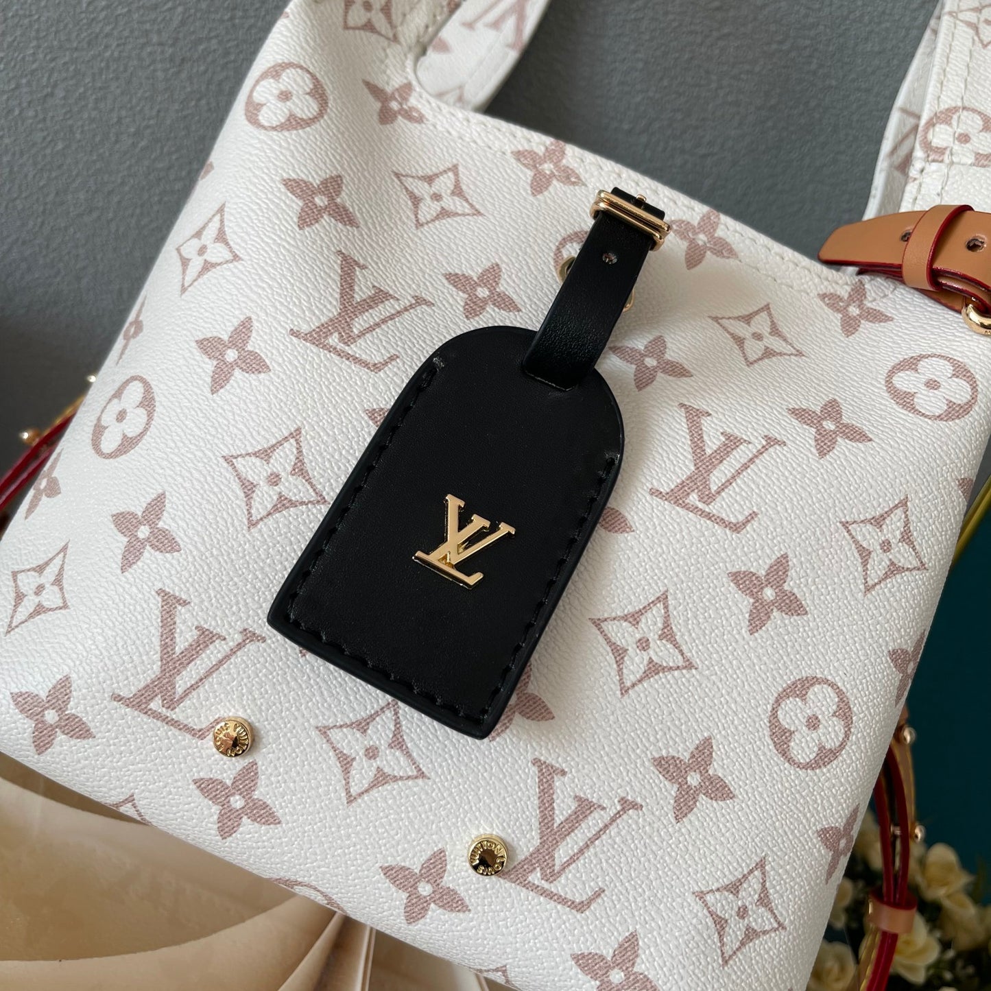 1XE274BDE Stylish leather bag 