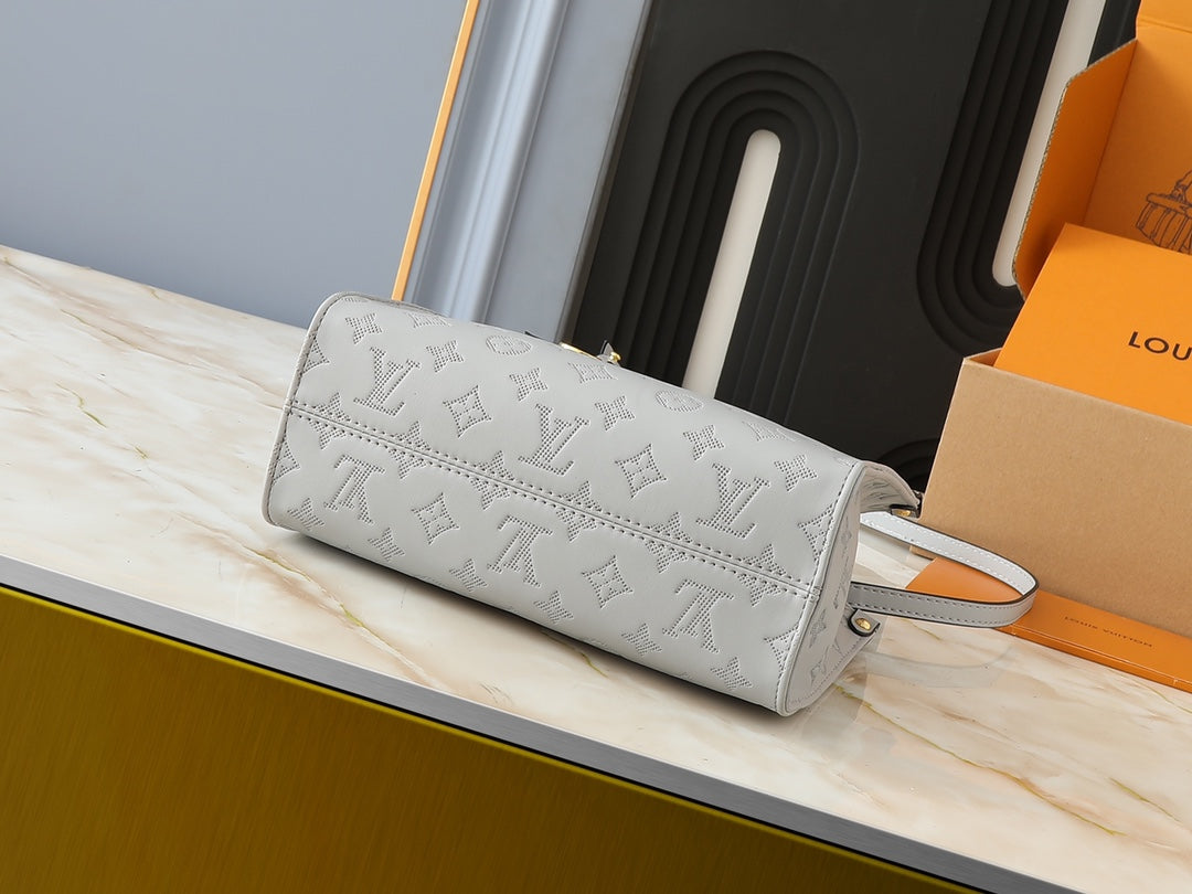 1WE93BDE Stylish leather bag