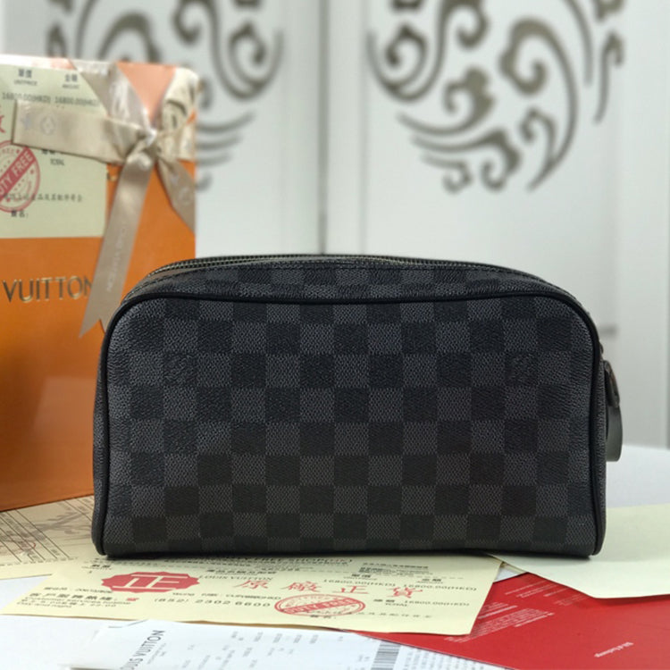 1E870BDE Stylish leather bag 