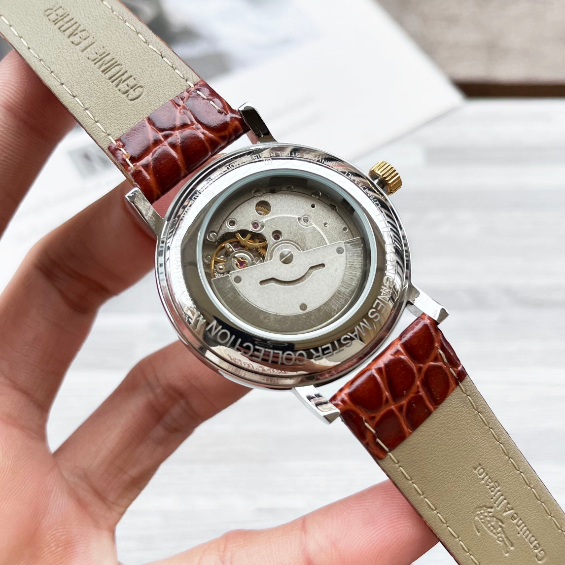 255RA16LDE Stylish Watches