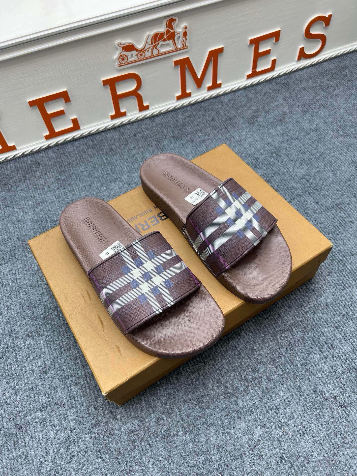 535ZR253ZDE Stylish Slippers