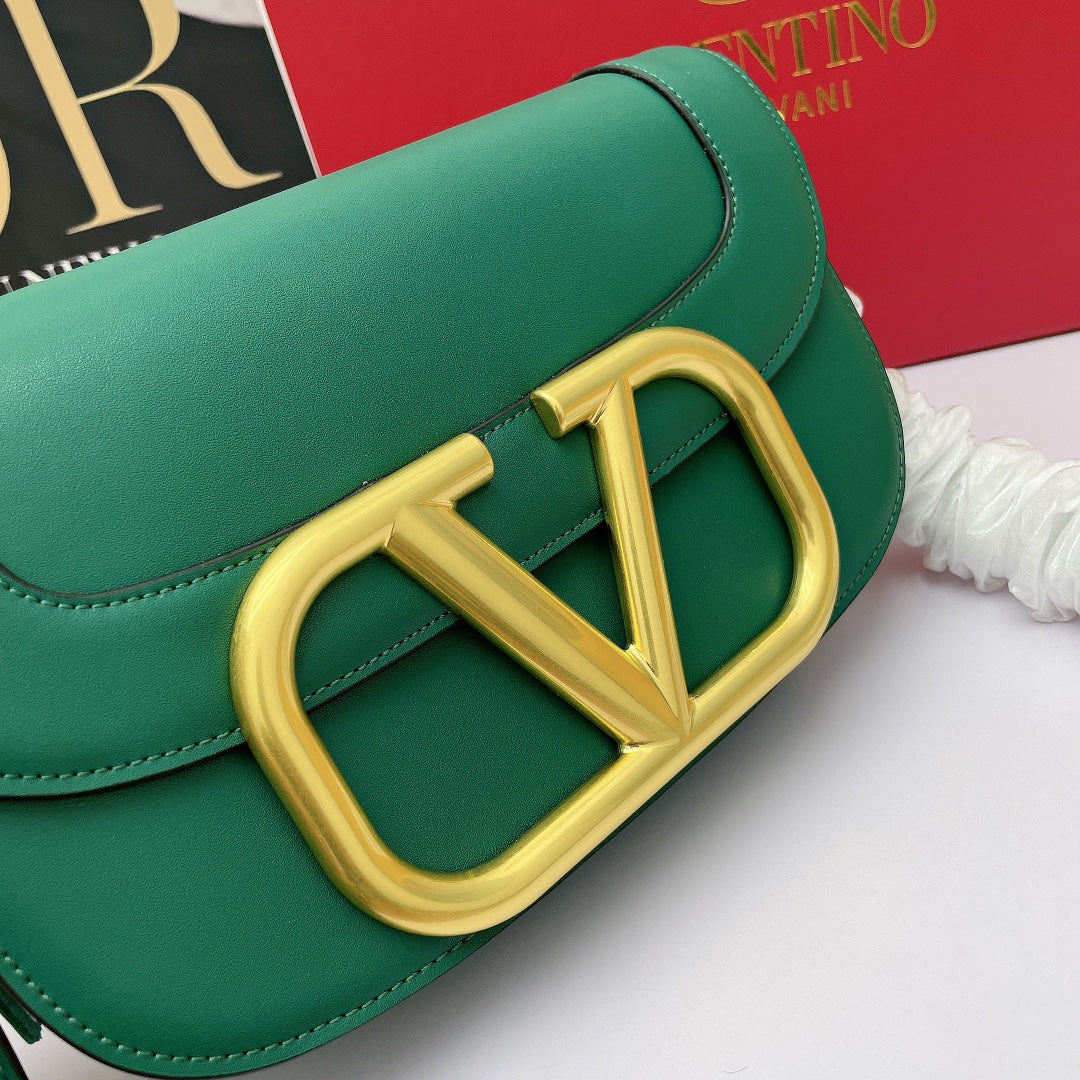 5A45BDE Stylish leather bag 
