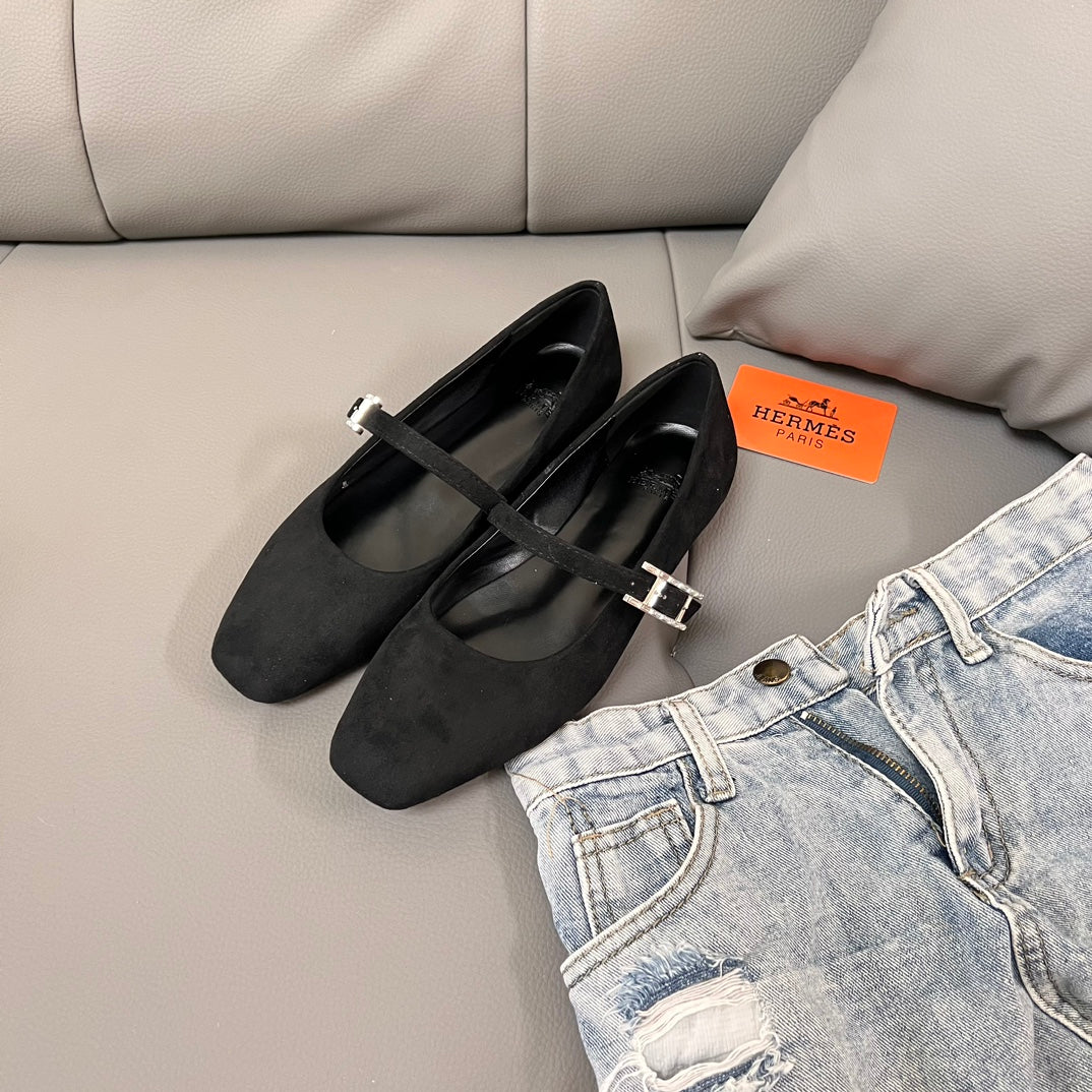 1JE1ZDE Stylish leather  boots