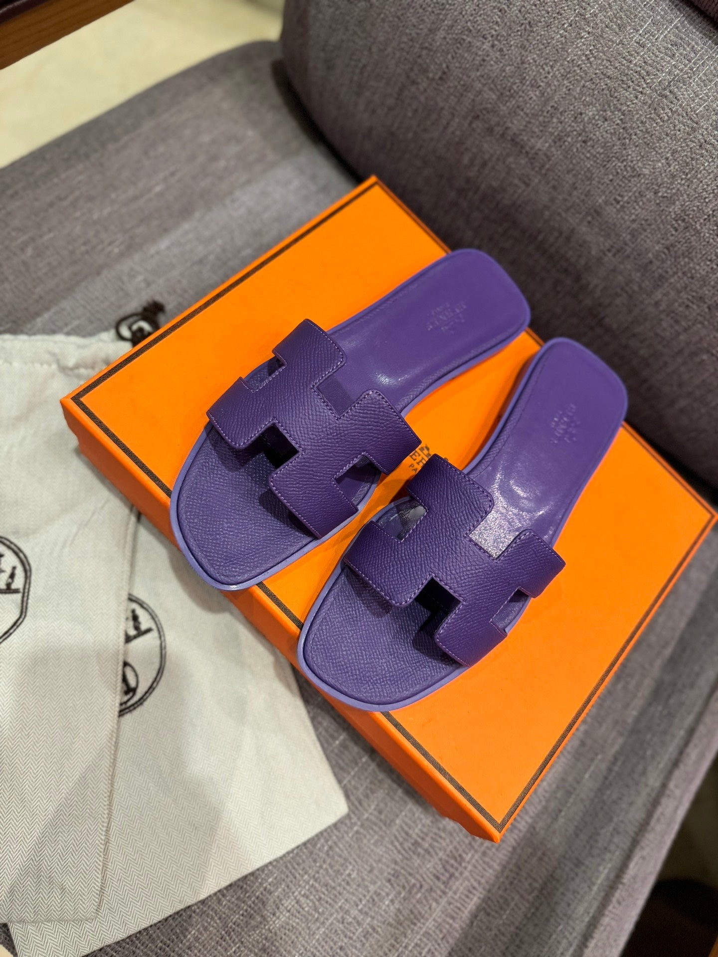 1ZH237ZDE Stylish Slippers