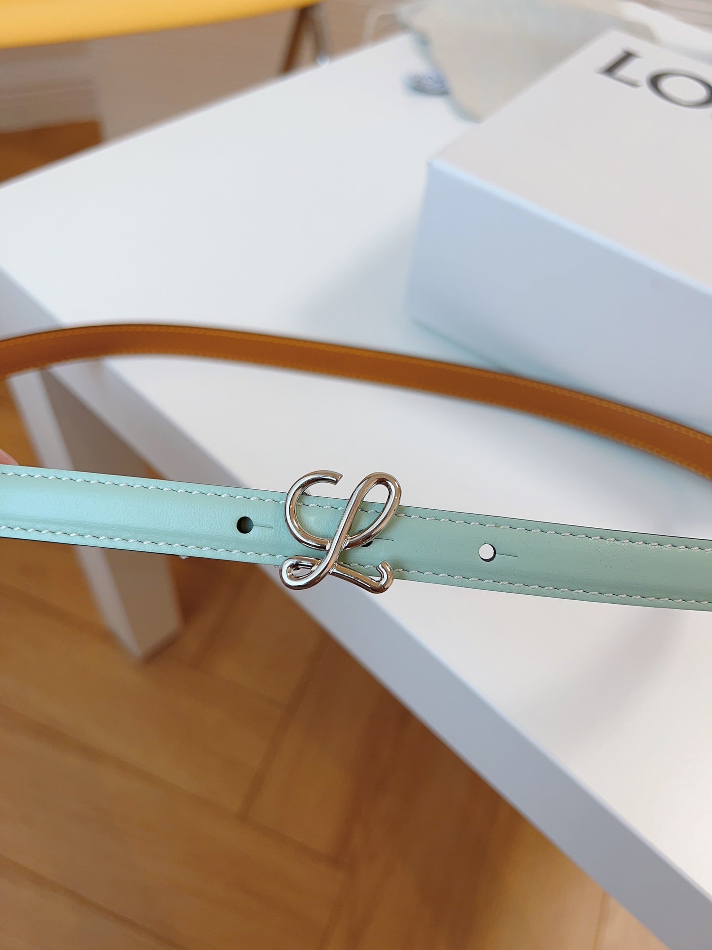 155RA228PDE Stylish  High quality belt With full package