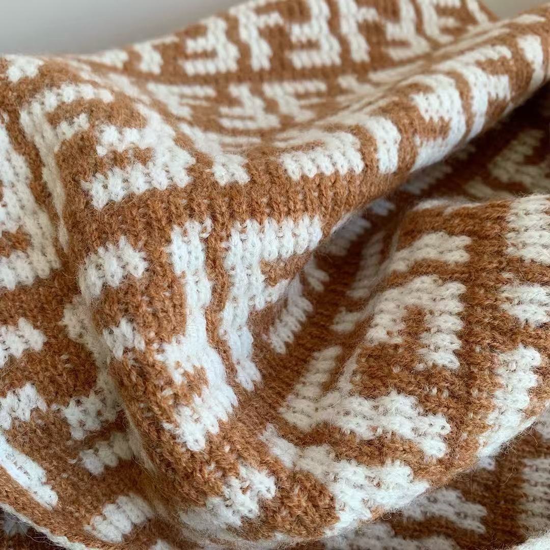 175RF56WDE Stylish Winter Scarves