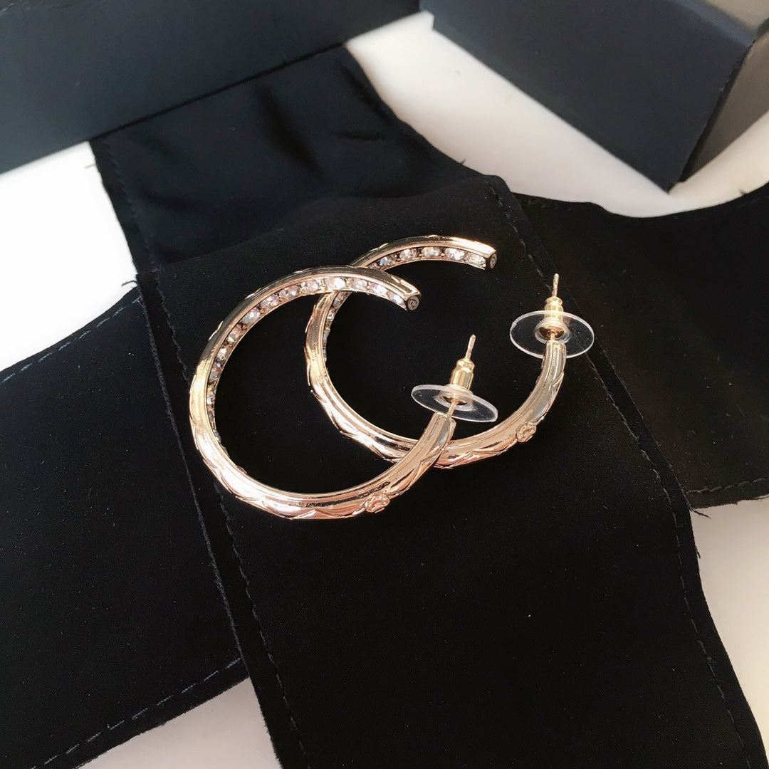 14C29EDE Stylish Earrings