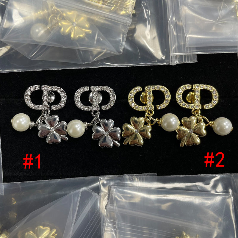 14D618EDE Stylish Earrings