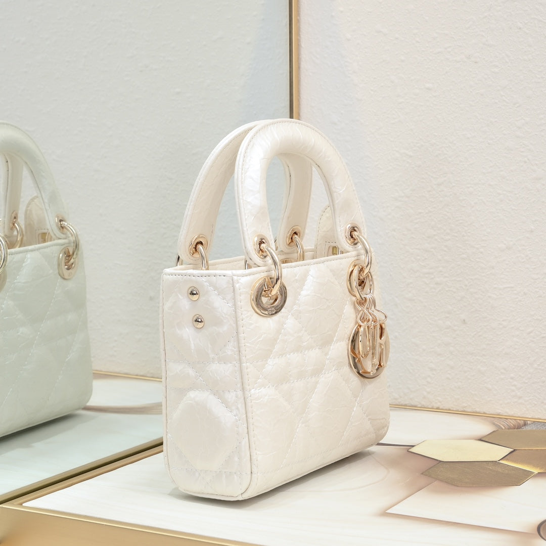 1XD438BDE Stylish leather bag