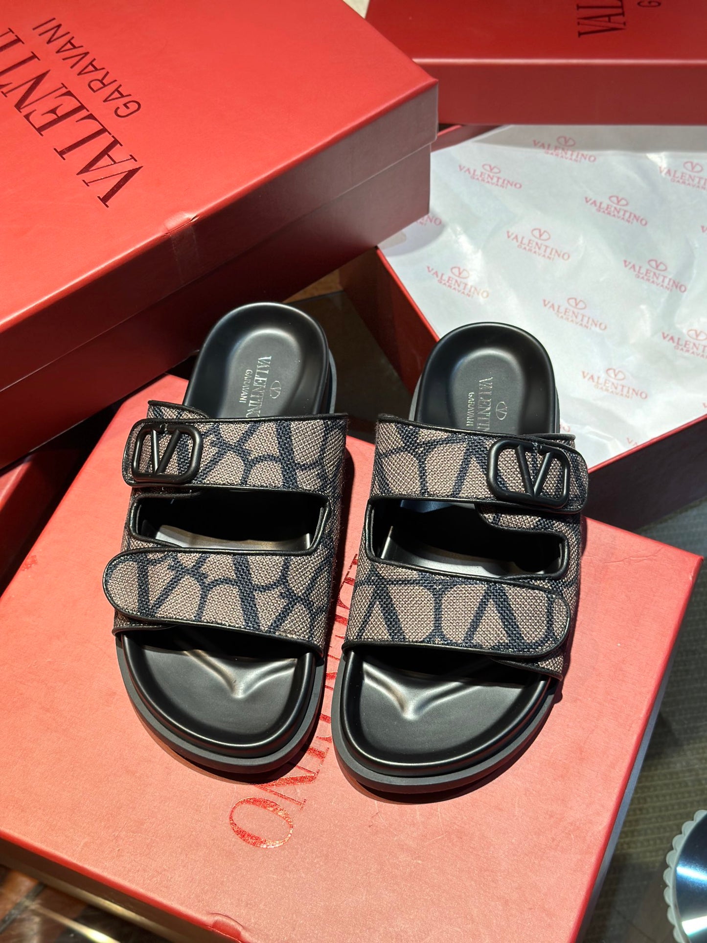 14VL210ZDE Stylish Slippers