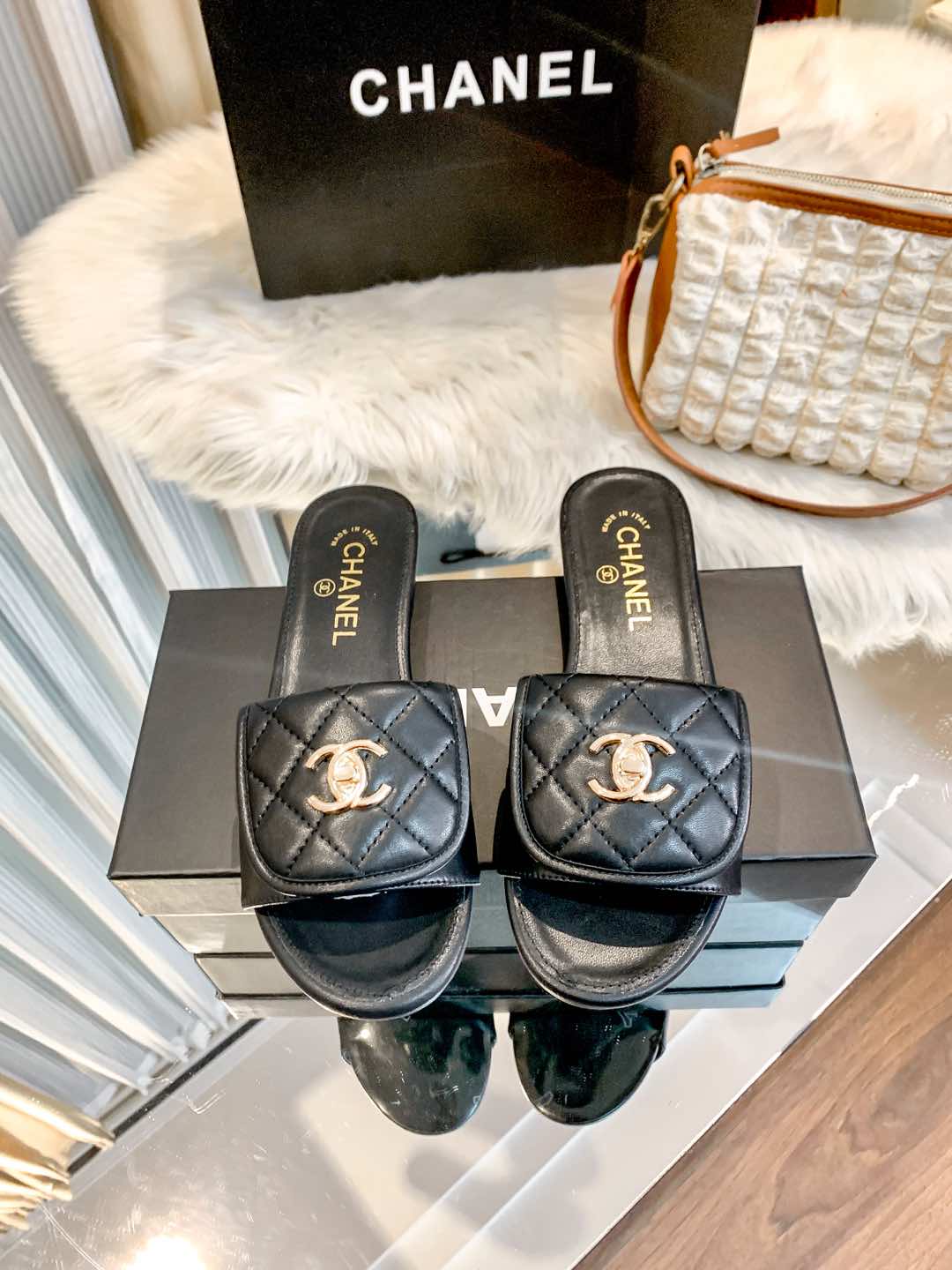 1ZC229ZDE Stylish Slippers