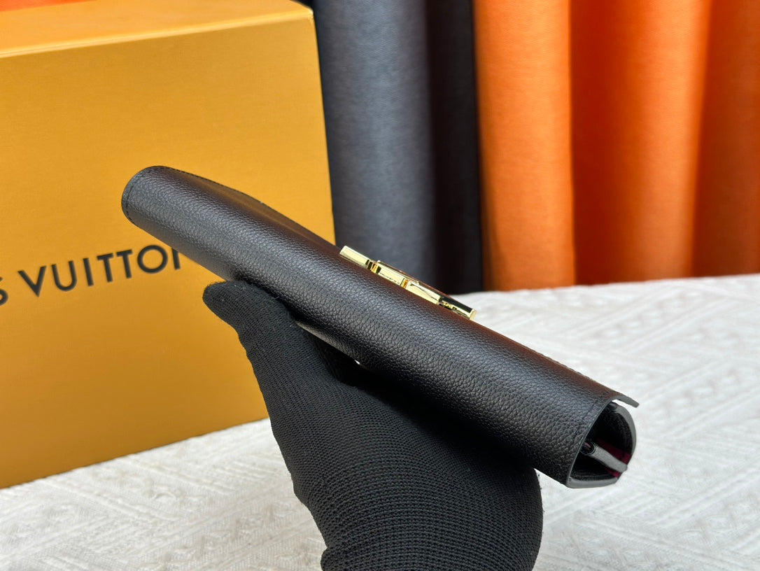 1XE74BDE Stylish leather wallets with package