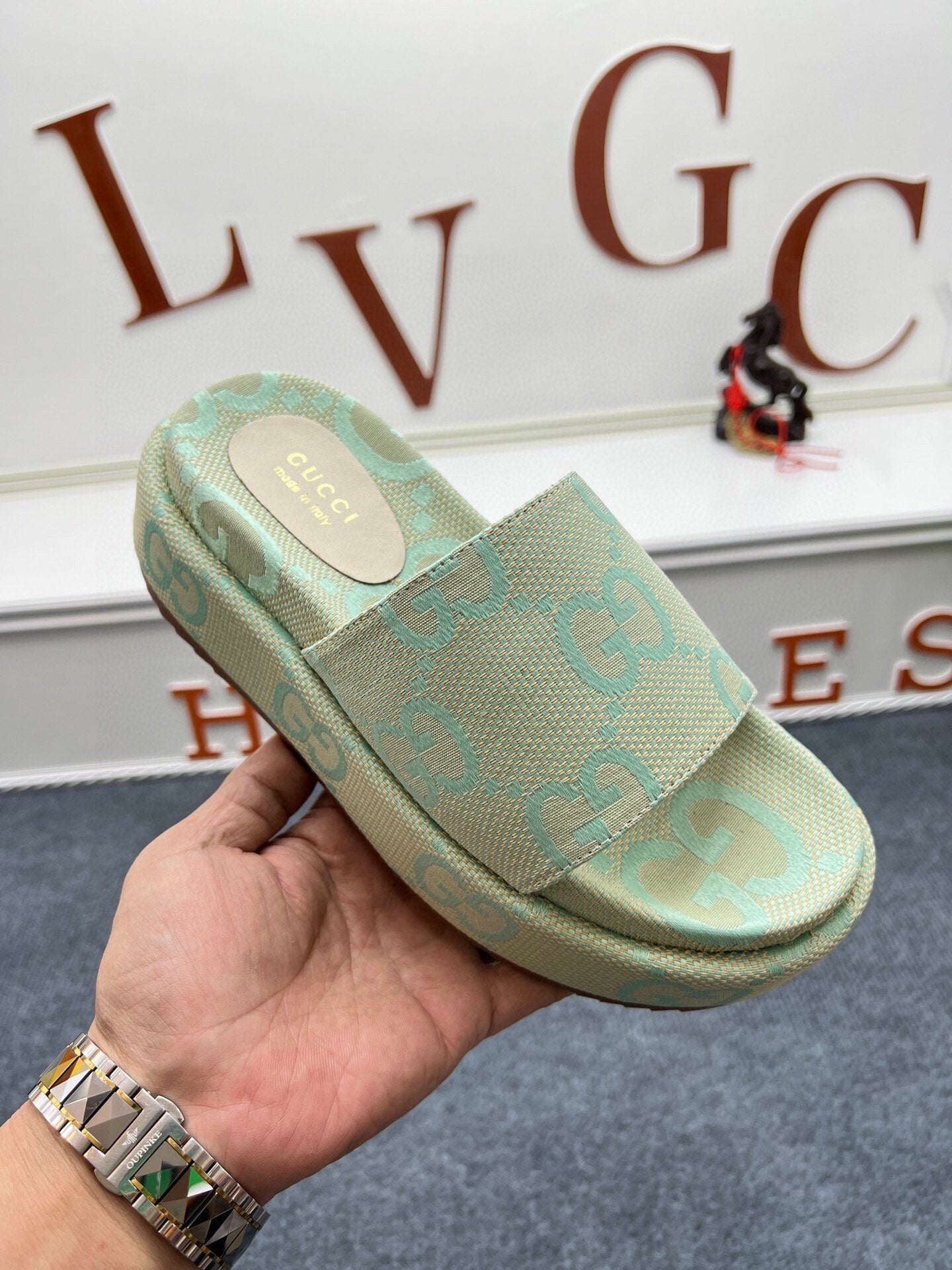 54B122ZDE Stylish slippers  Sole thickness 5.5cm